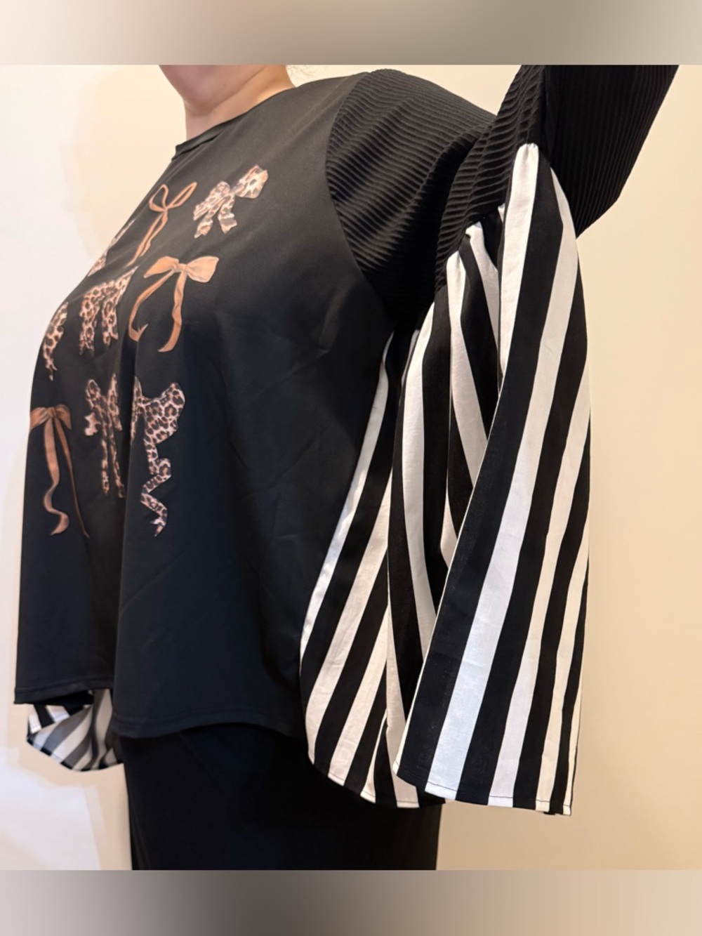 π€ππ€ Striped & Leopard Bow Top π€ππ€ - Picture 9 of 9